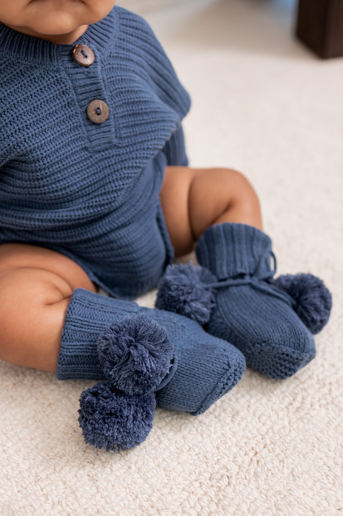 Chunky Knit Romper Set with Beanie & Booties in Oxford - Image 3