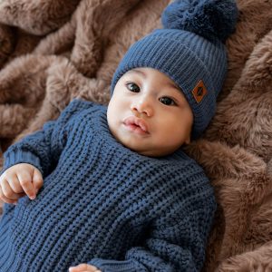Chunky Knit Pom Beanie in Oxford