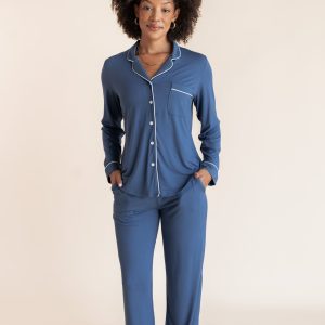 Long-Sleeved Women's Pajama Set in Oxford
