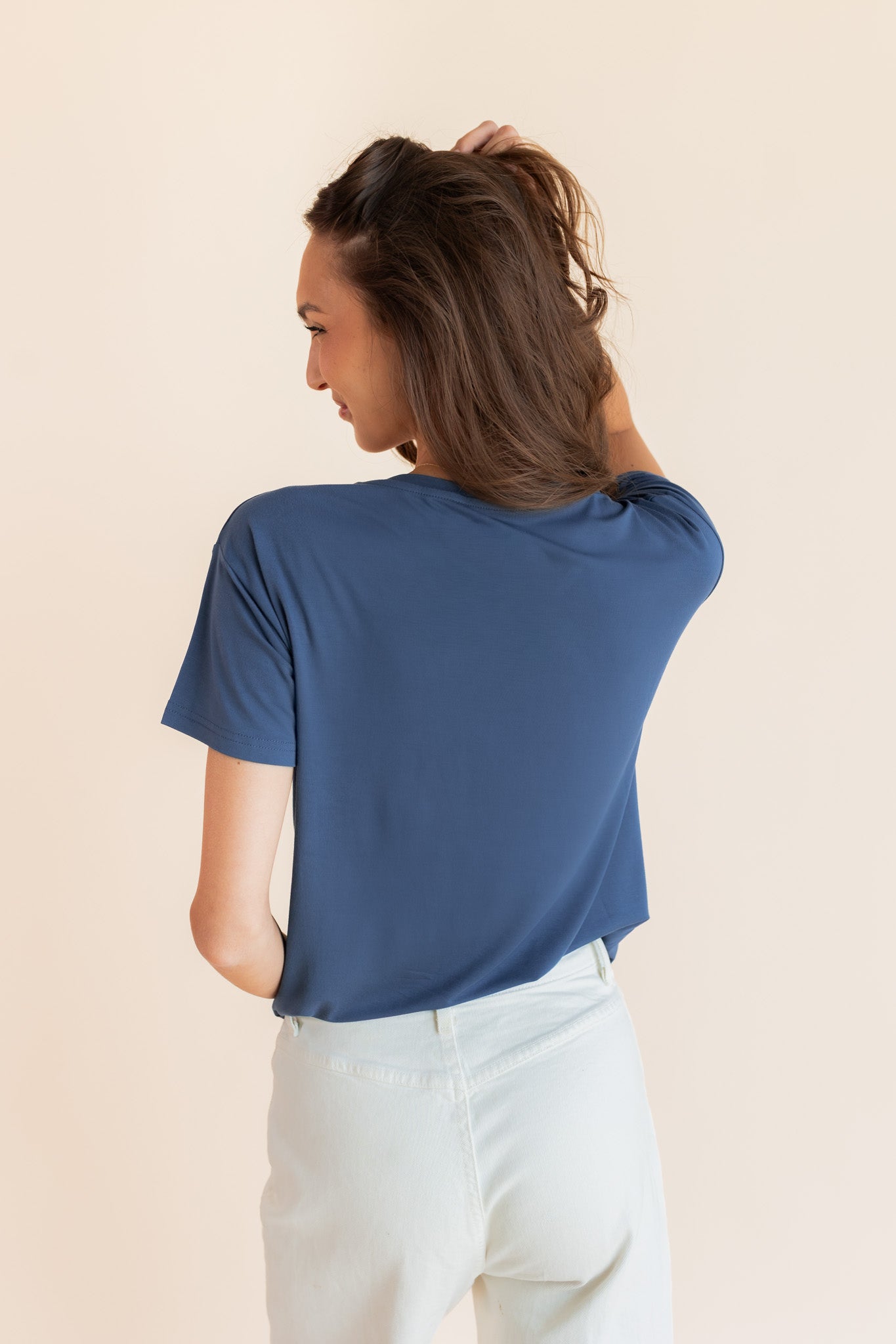 Women's Oversized V-Neck Tee in Oxford - Image 3