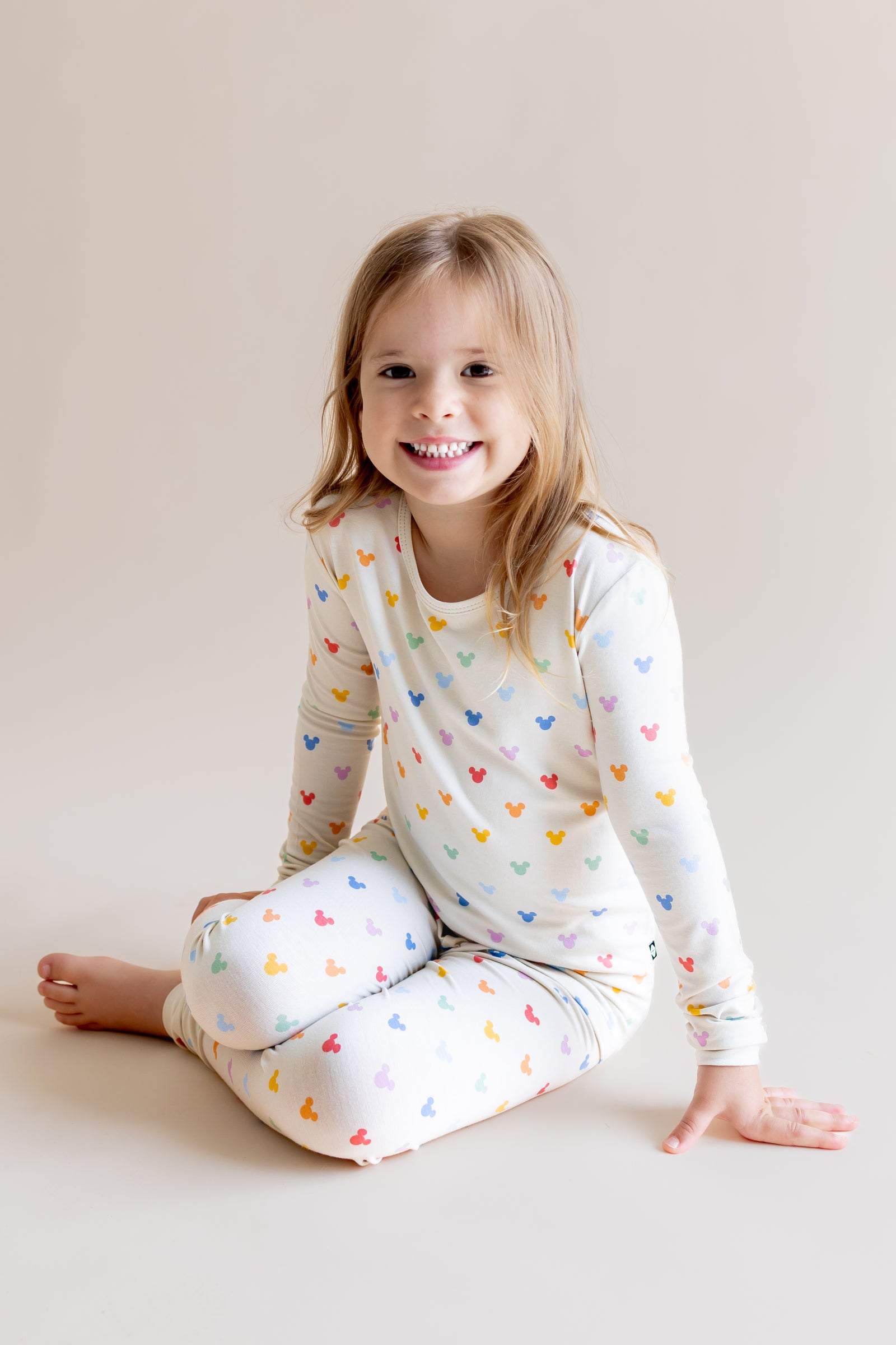 Long Sleeve Pajamas in Pastel Mickey Mouse - Image 4