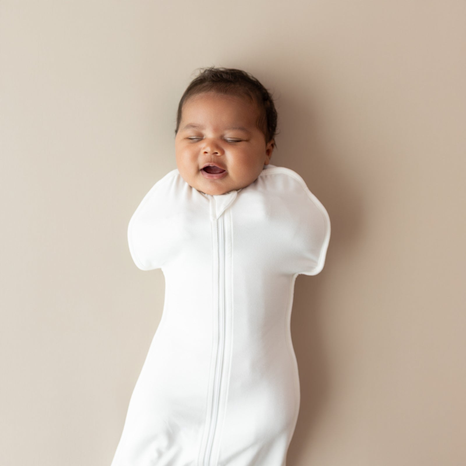 Swaddle Bag in Cloud 0.5 - Image 4