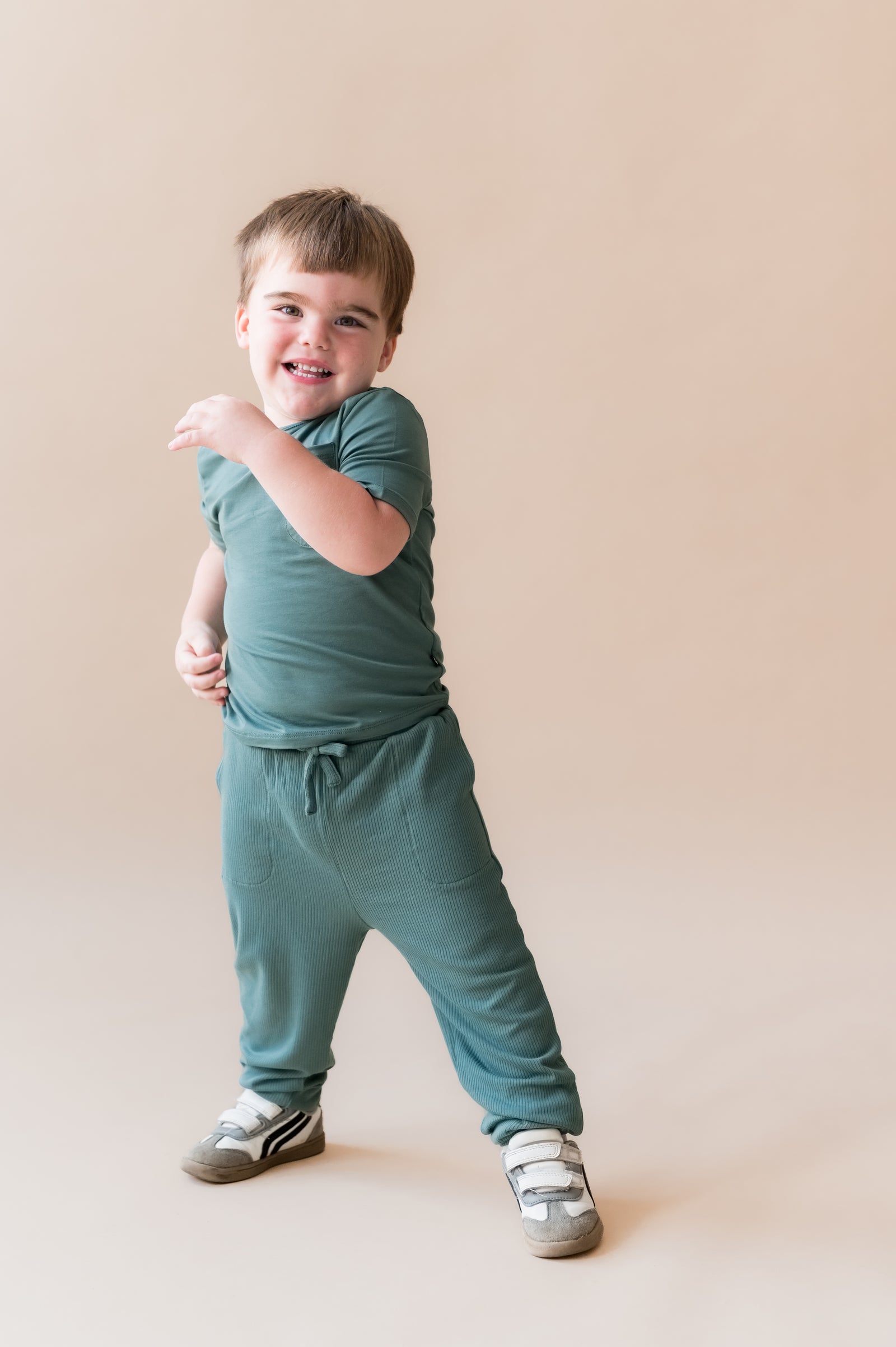 Ribbed Jogger Pant in Pine