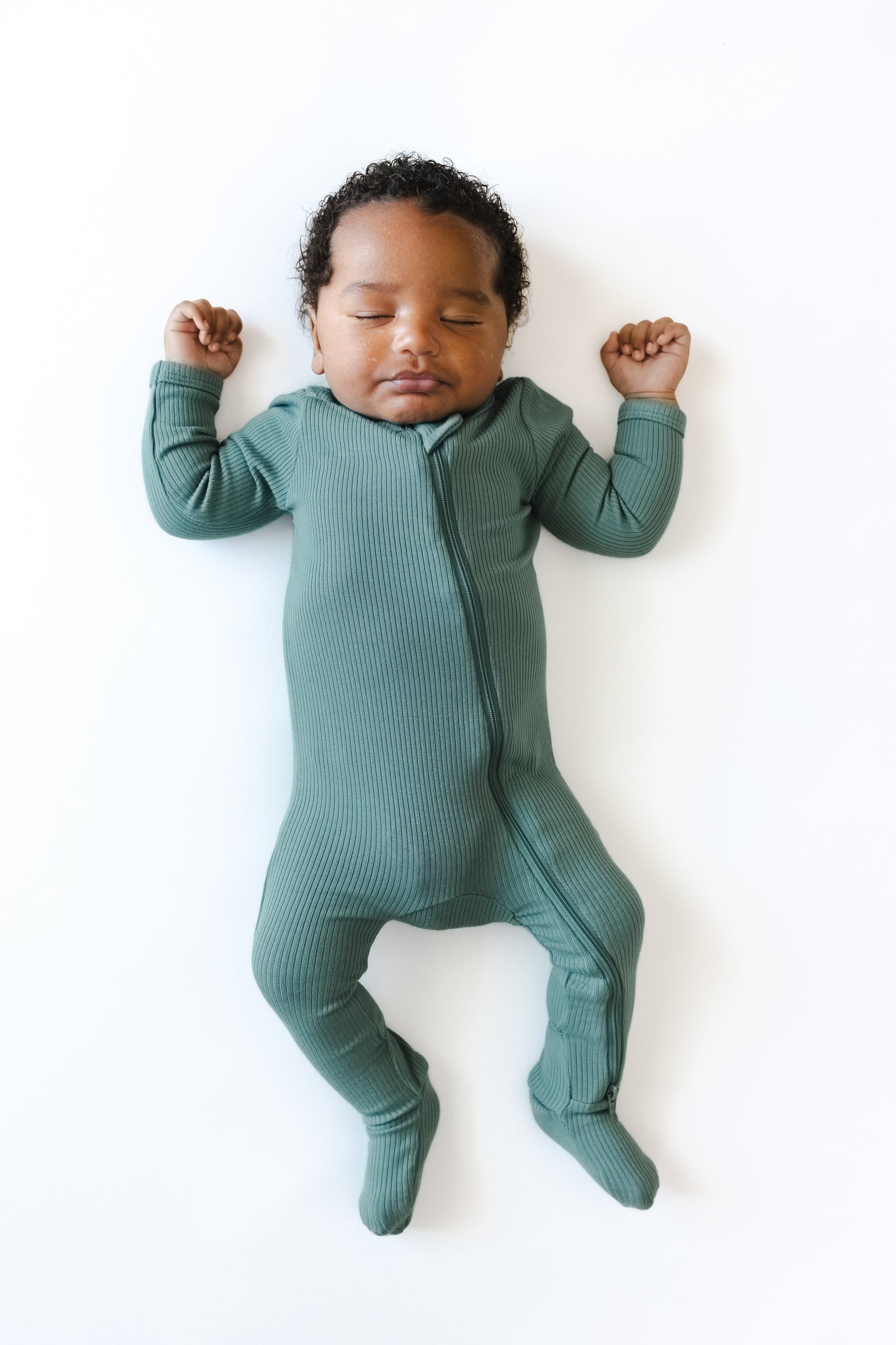 Ribbed Zipper Footie in Pine