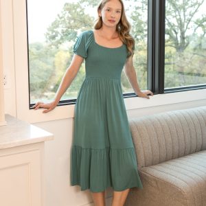 Women’s Smocked Dress in Pine