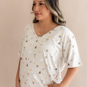 Women's Oversized V-Neck Tee in Starry Icon