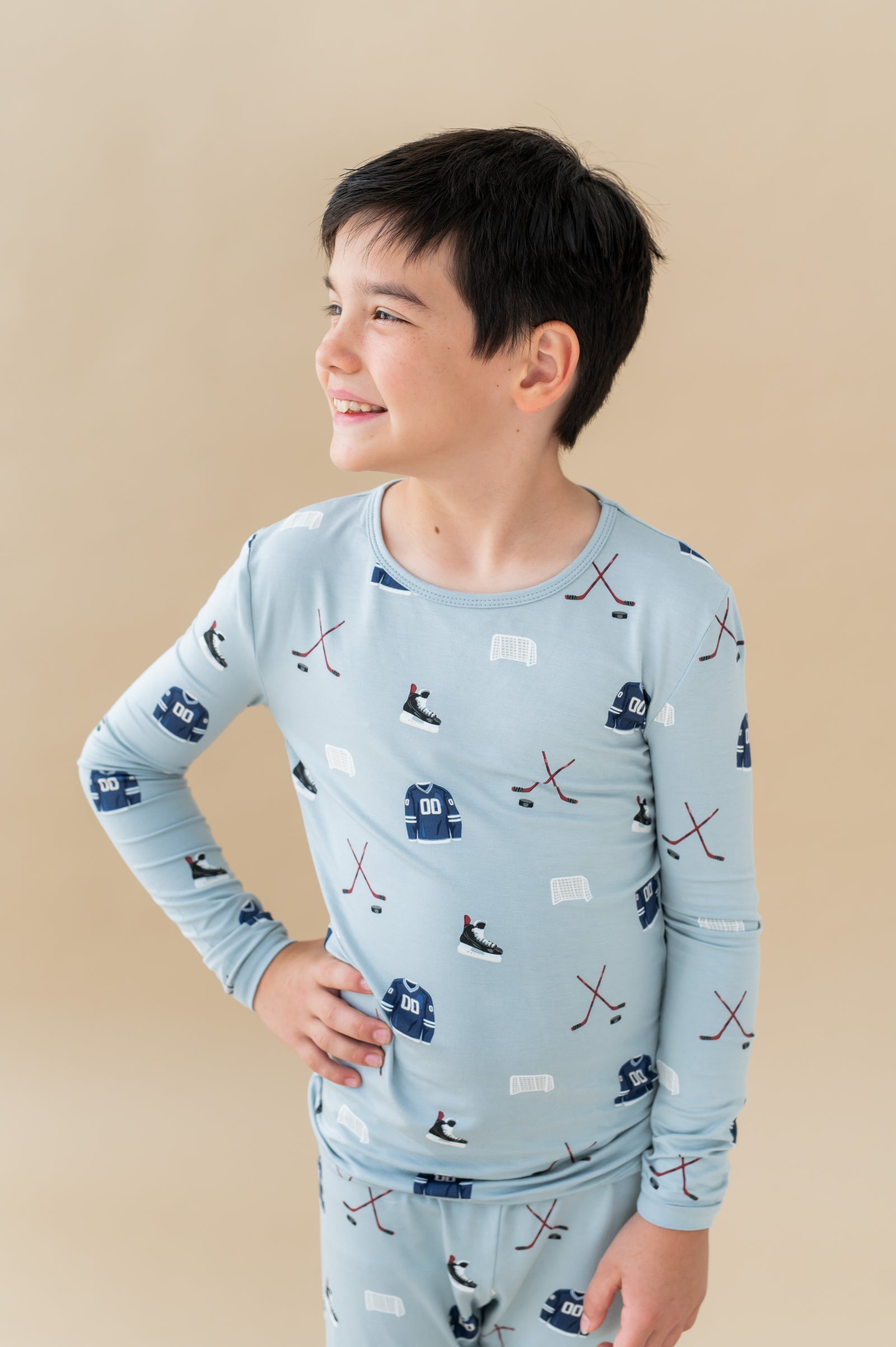 Long Sleeve Pajamas in Vintage Hockey - Image 4