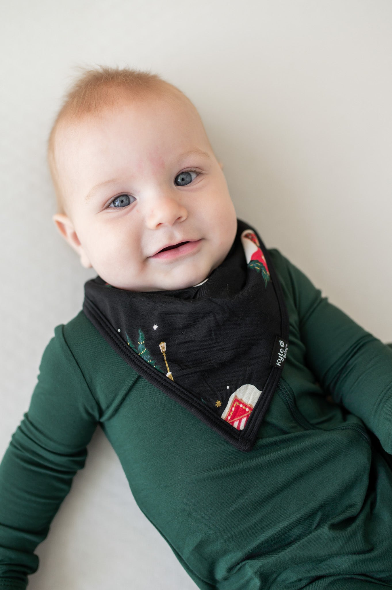 Bib in Winter Wonderland