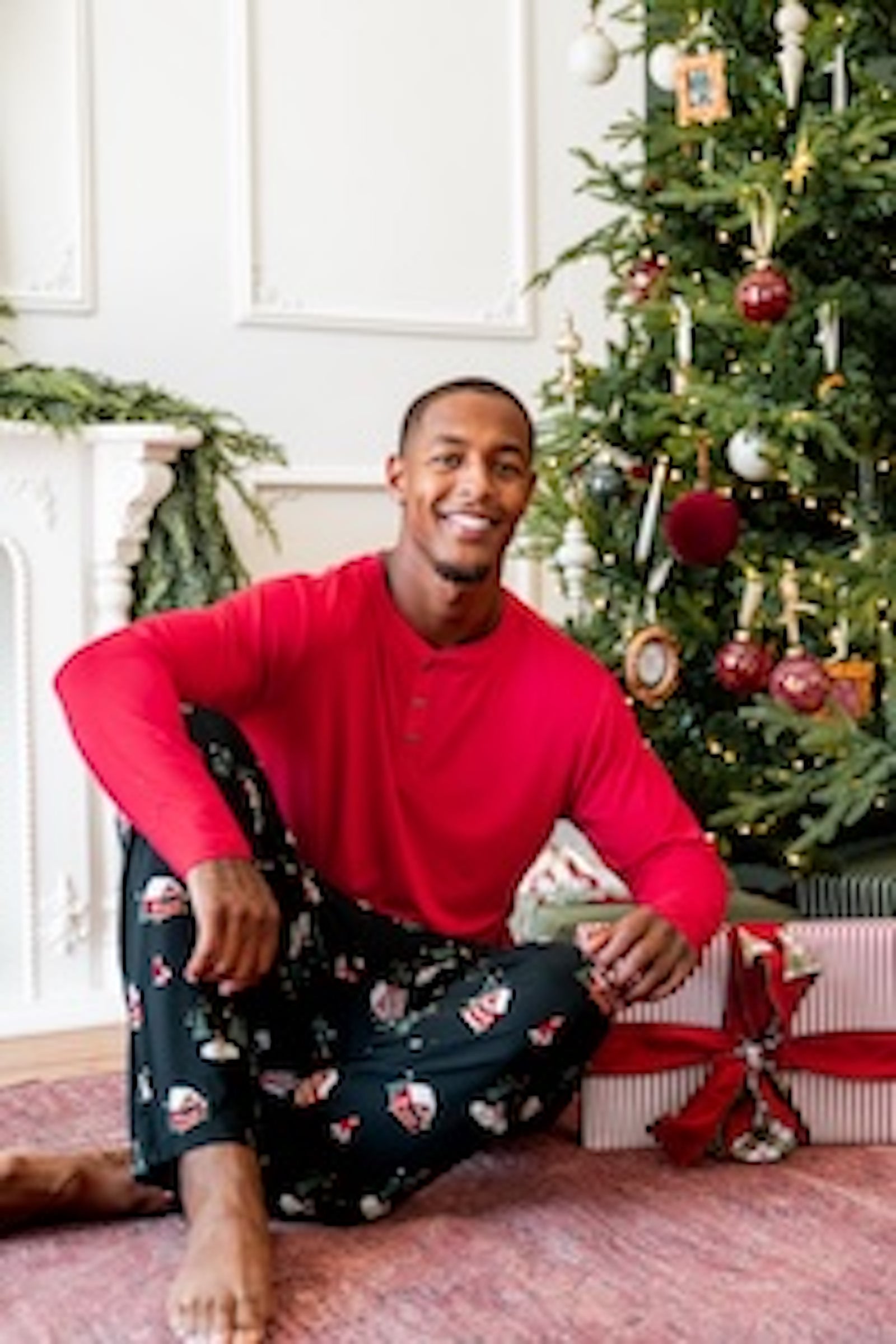 Men's Lounge Pants in Winter Wonderland - Image 3
