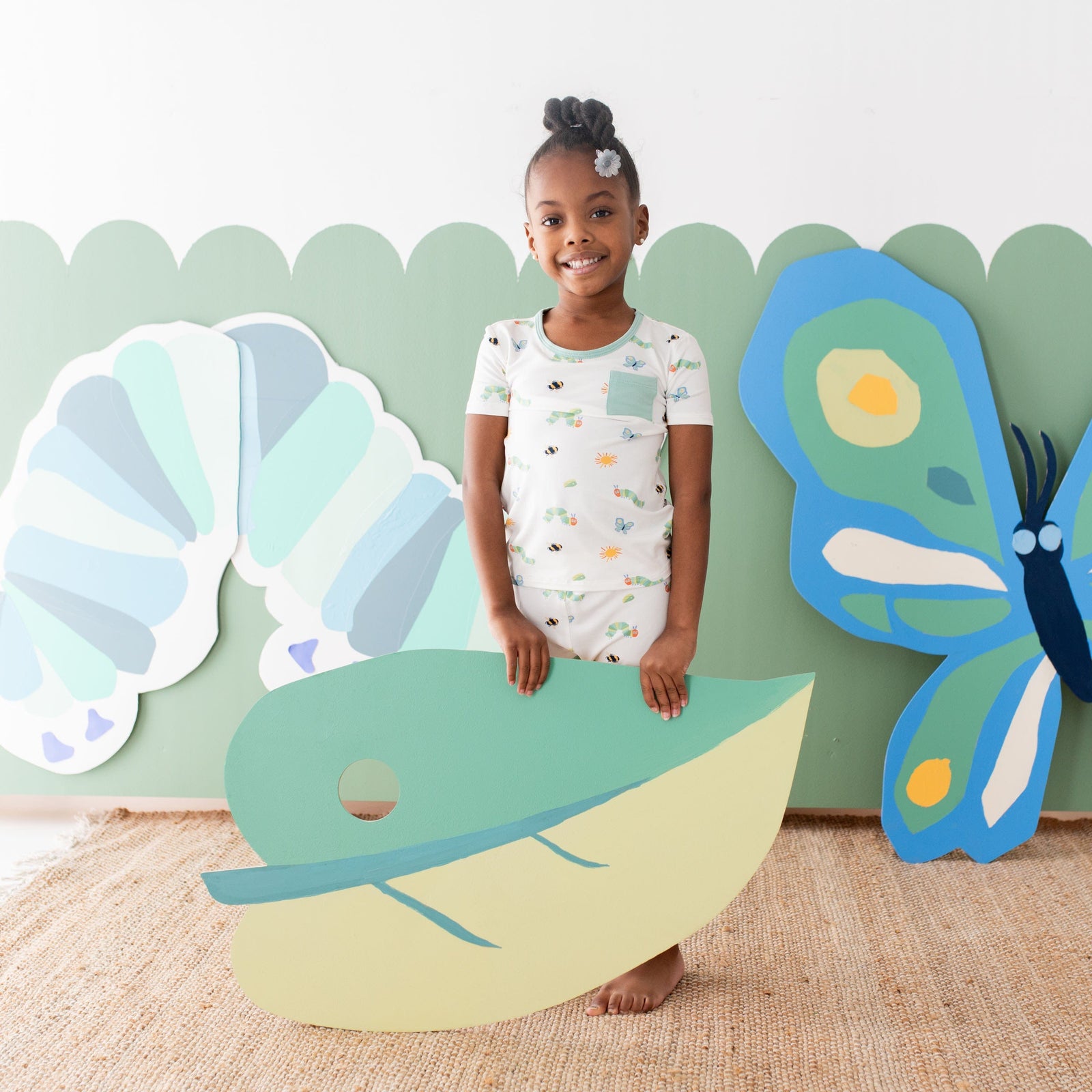 Short Sleeve with Pants Pajamas in The Very Hungry Caterpillar™ and Friends - Image 3